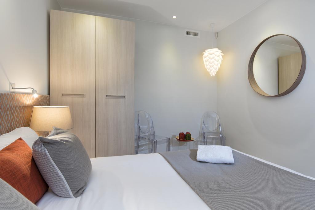 Eixample Building Apartments By Mercedes Heritage Barcelona Buitenkant foto